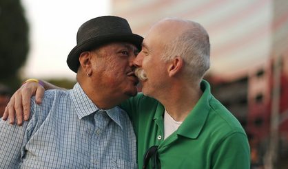 Hornet article about a new study on dementia among LGBT seniors
